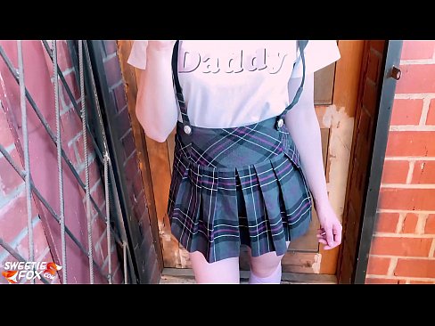 ❤️ Schulmädchen saugt ihren Schwanz tief und fickt statt Unterricht. ️ Homemade porn bei de.sexflashgame.ru ﹏