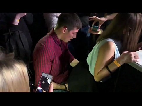 ❤️ Echter Sex in einem russischen Nachtclub. 18-jährige russische Mädchen in den Anus und Vagina gefickt in einem Nachtclub ️ Homemade porn bei de.sexflashgame.ru ﹏